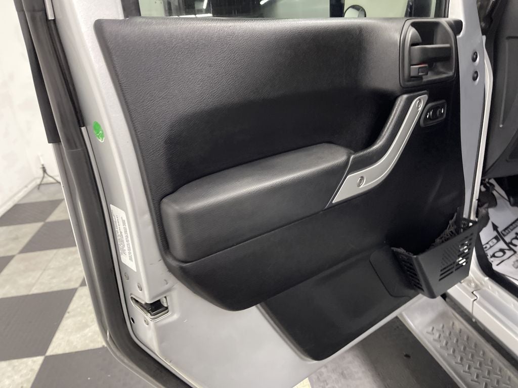 2012 Jeep Wrangler Unlimited Sahara