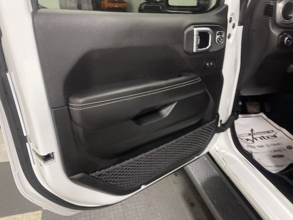 2023 Jeep Wrangler 4-Door Sahara 4x4