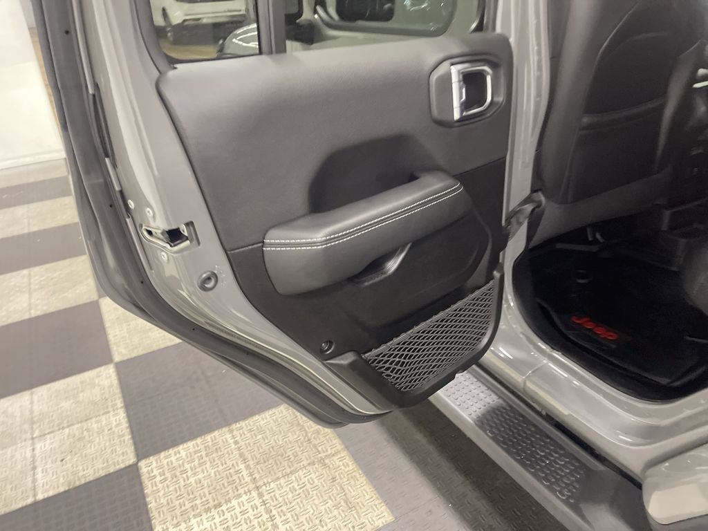 2022 Jeep Wrangler Unlimited Sahara 4x4