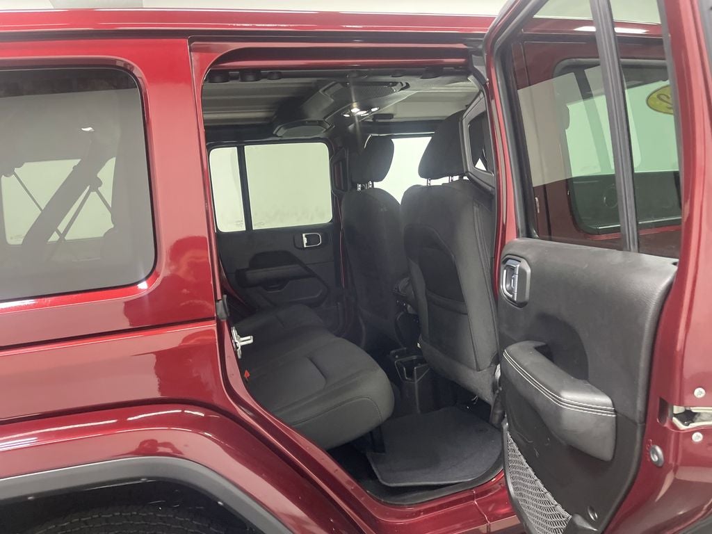 2022 Jeep Wrangler Unlimited Sahara 4x4