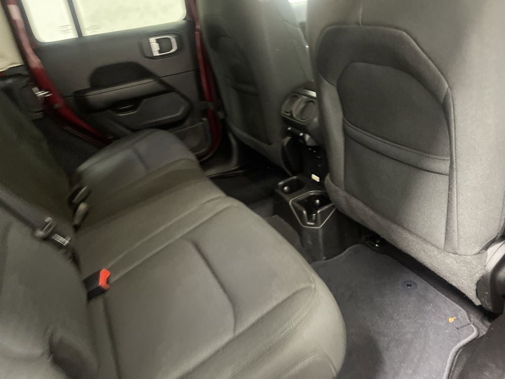 2022 Jeep Wrangler Unlimited Sahara 4x4