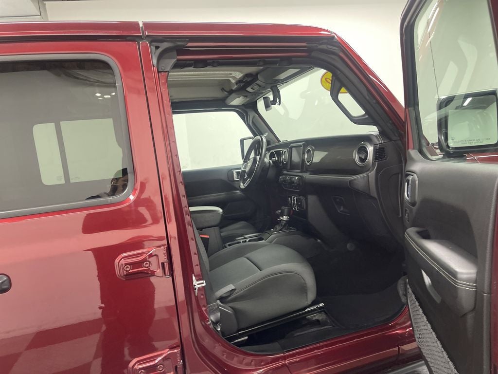 2022 Jeep Wrangler Unlimited Sahara 4x4