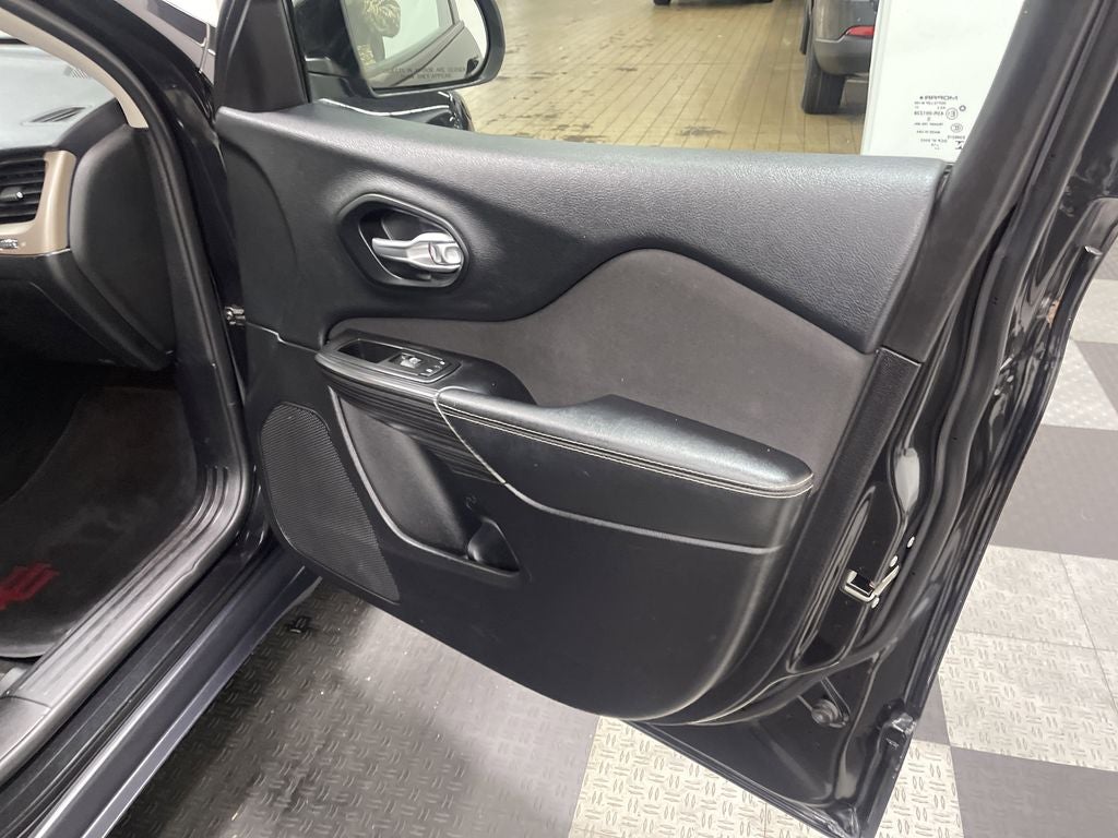 2014 Jeep Cherokee Altitude