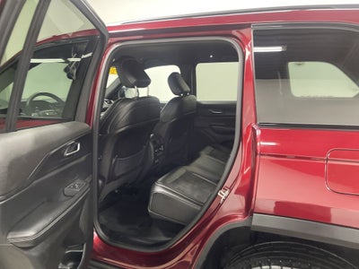 2023 Jeep Grand Cherokee Altitude 4x2