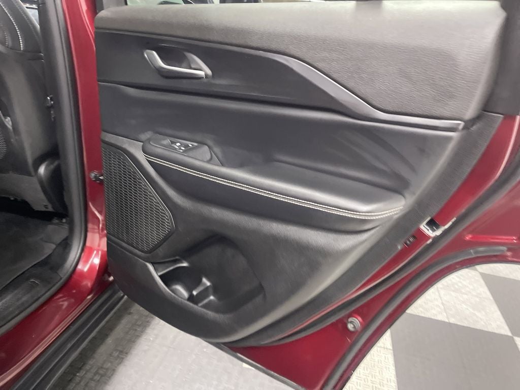 2023 Jeep Grand Cherokee Altitude 4x2