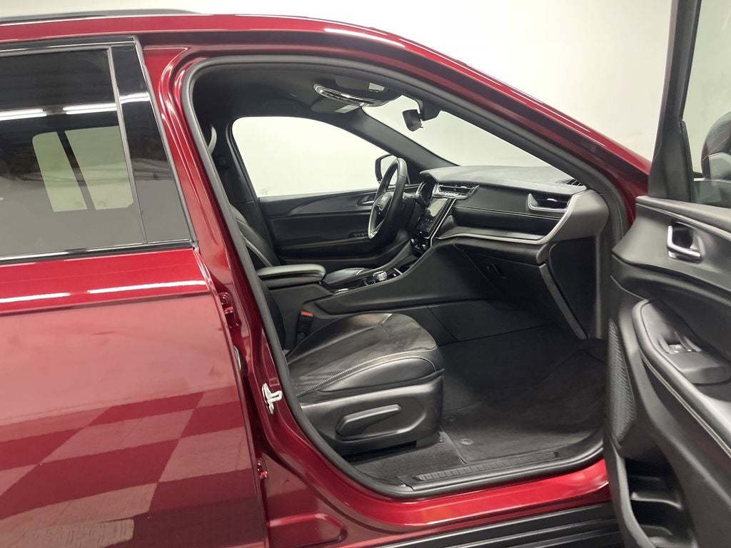 2023 Jeep Grand Cherokee Altitude 4x2