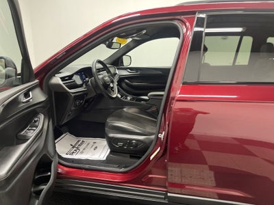 2023 Jeep Grand Cherokee Altitude 4x2