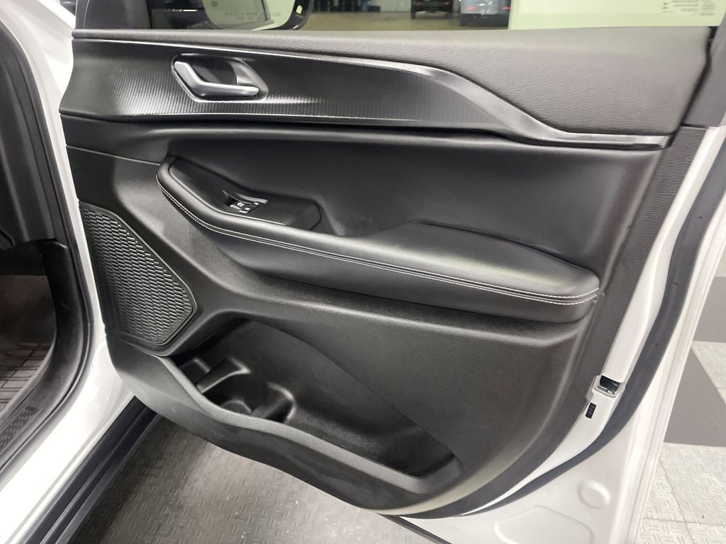 2025 Jeep Grand Cherokee Altitude 4x4