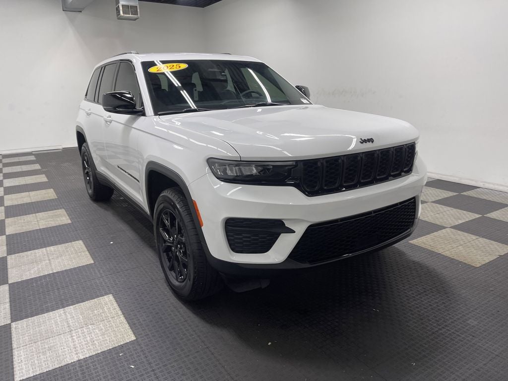 2025 Jeep Grand Cherokee Altitude 4x4