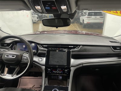 2022 Jeep Grand Cherokee Laredo 4x4