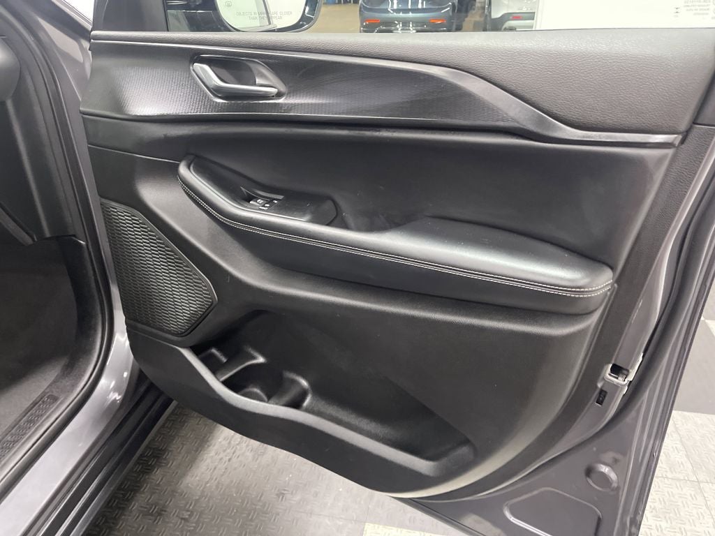 2024 Jeep Grand Cherokee L Altitude 4x4