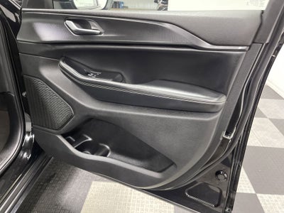 2023 Jeep Grand Cherokee L Laredo 4x4