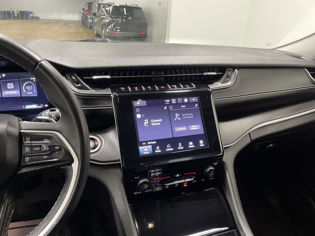 2023 Jeep Grand Cherokee L Laredo 4x4