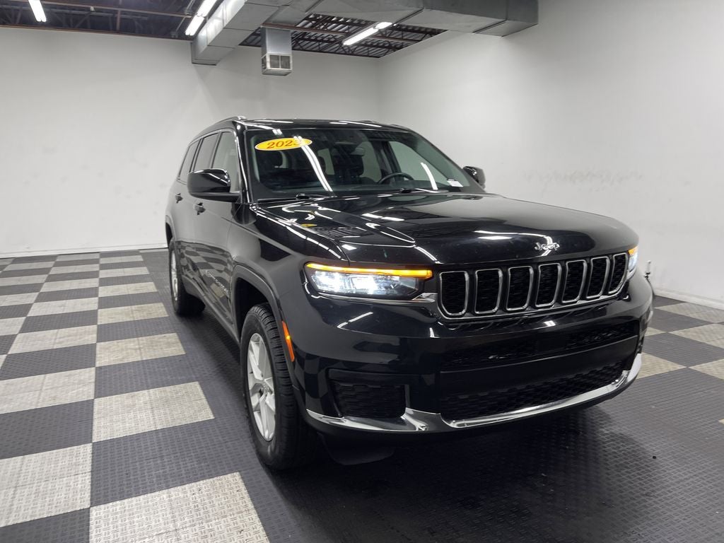 2023 Jeep Grand Cherokee L Laredo 4x4