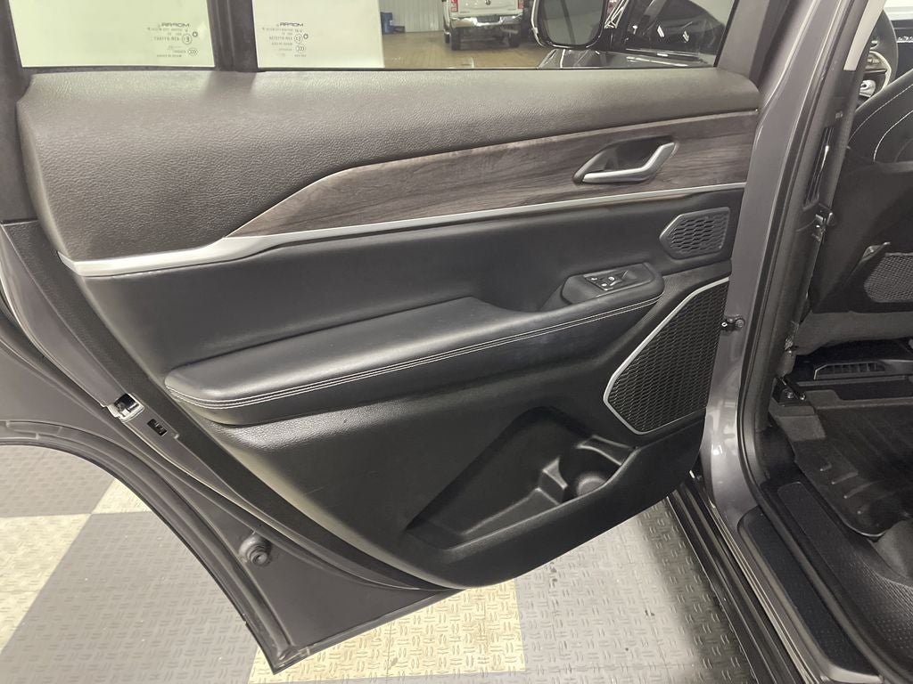 2024 Jeep Grand Cherokee L Limited 4x4