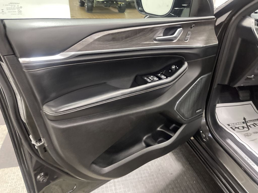 2022 Jeep Grand Cherokee L Overland 4x4