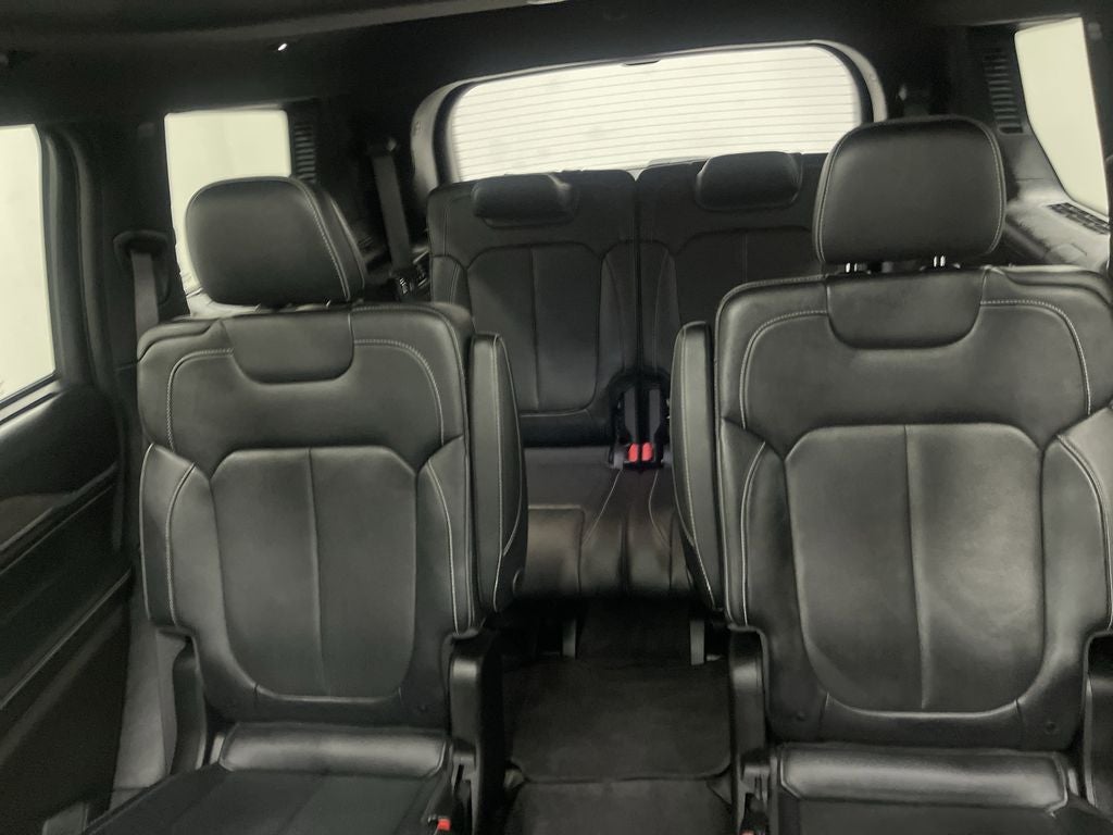 2022 Jeep Grand Cherokee L Overland 4x4
