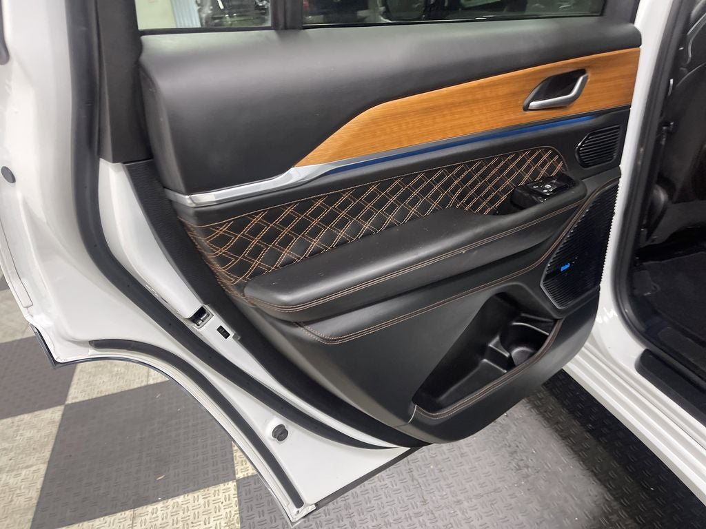 2023 Jeep Grand Cherokee L Summit Reserve 4x4