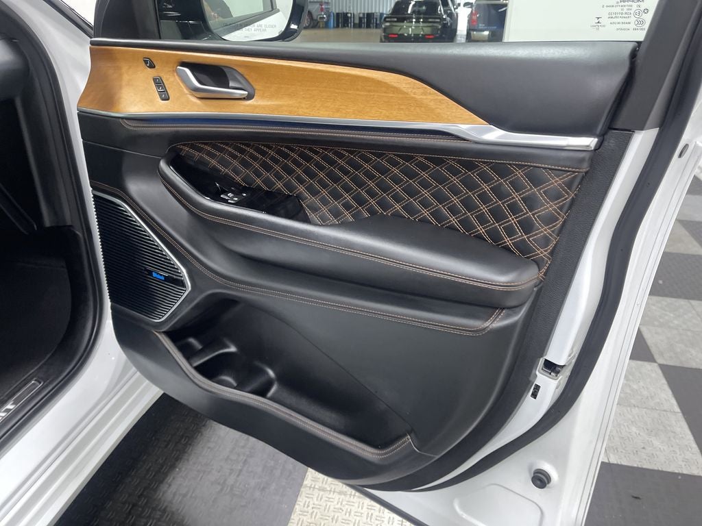 2023 Jeep Grand Cherokee L Summit Reserve 4x4