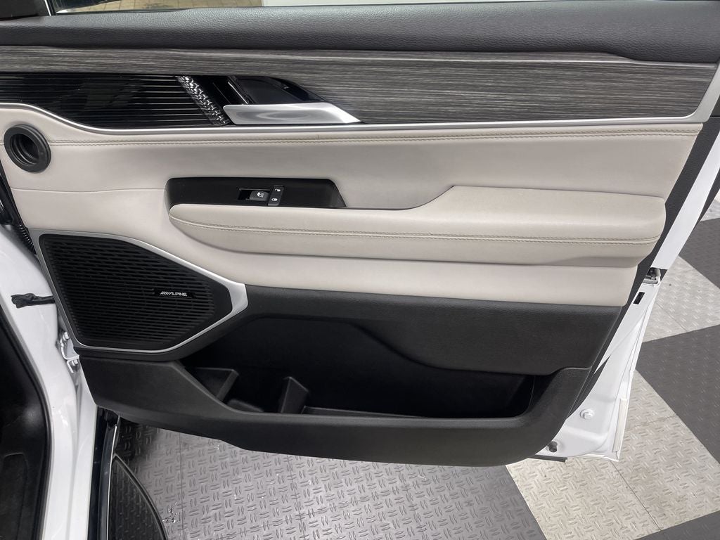 2024 Jeep Wagoneer L Series II 4x2