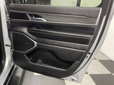 2023 Jeep Wagoneer L Series II 4x2