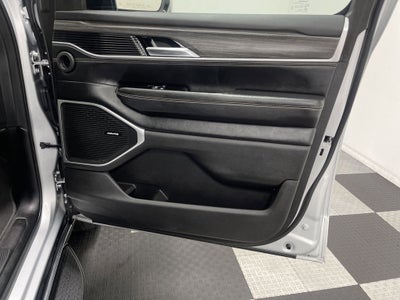 2023 Jeep Wagoneer L Series II 4x2