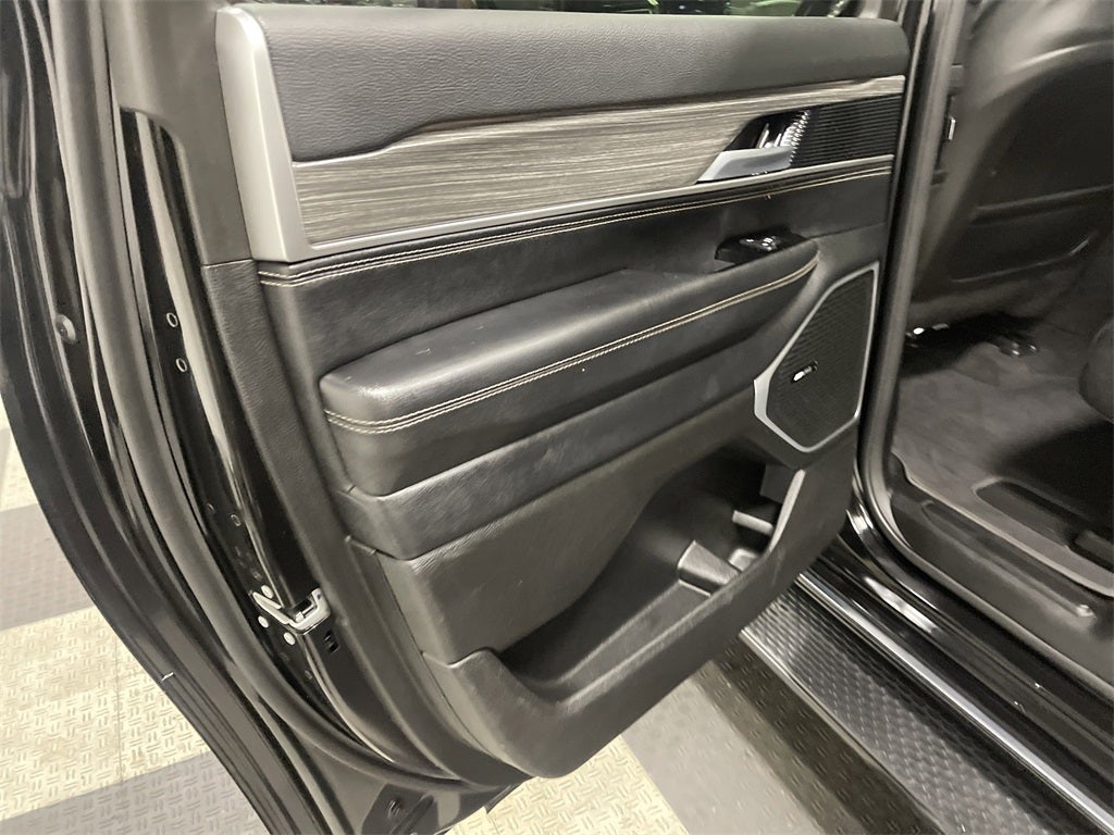 2024 Jeep Wagoneer L Series II 4x4