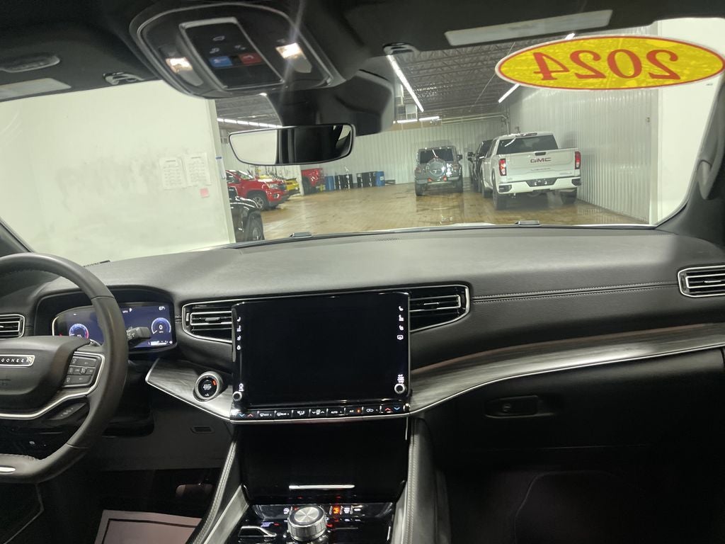 2024 Jeep Wagoneer L Series II 4x4