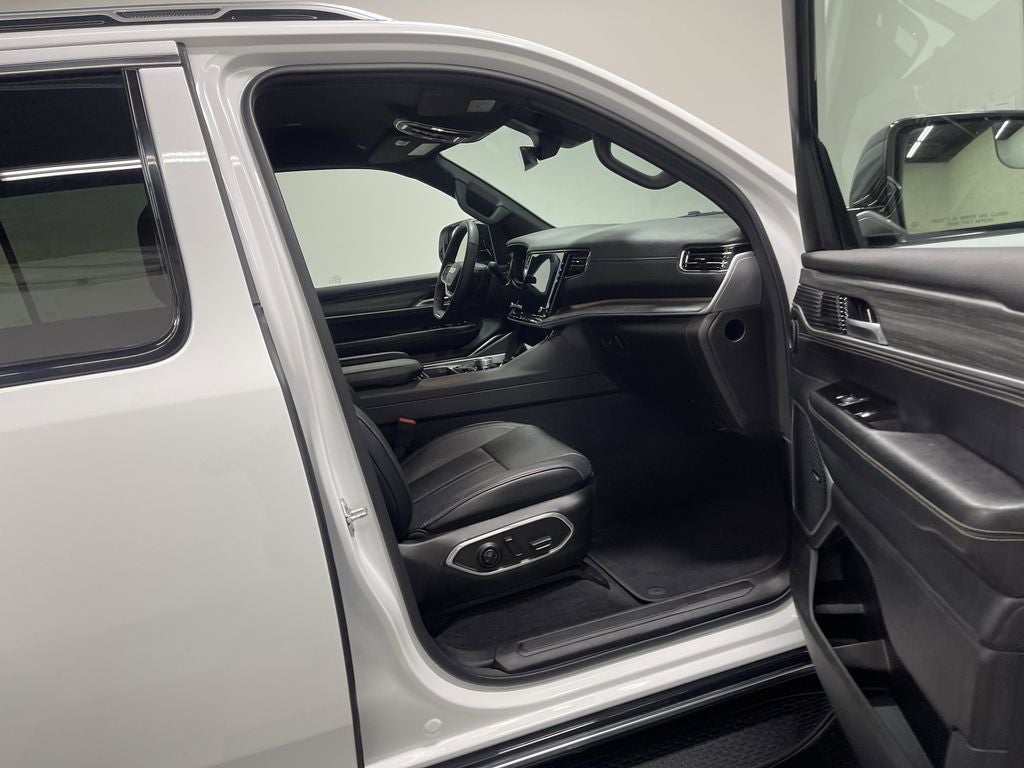 2024 Jeep Wagoneer L Series II 4x4