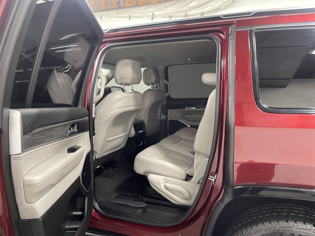 2022 Jeep Wagoneer Series II 4x2