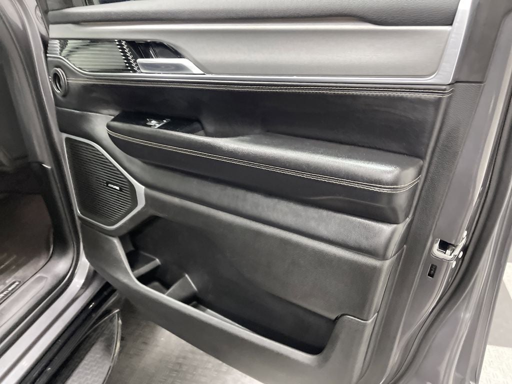 2023 Jeep Wagoneer Series II Carbide 4x4