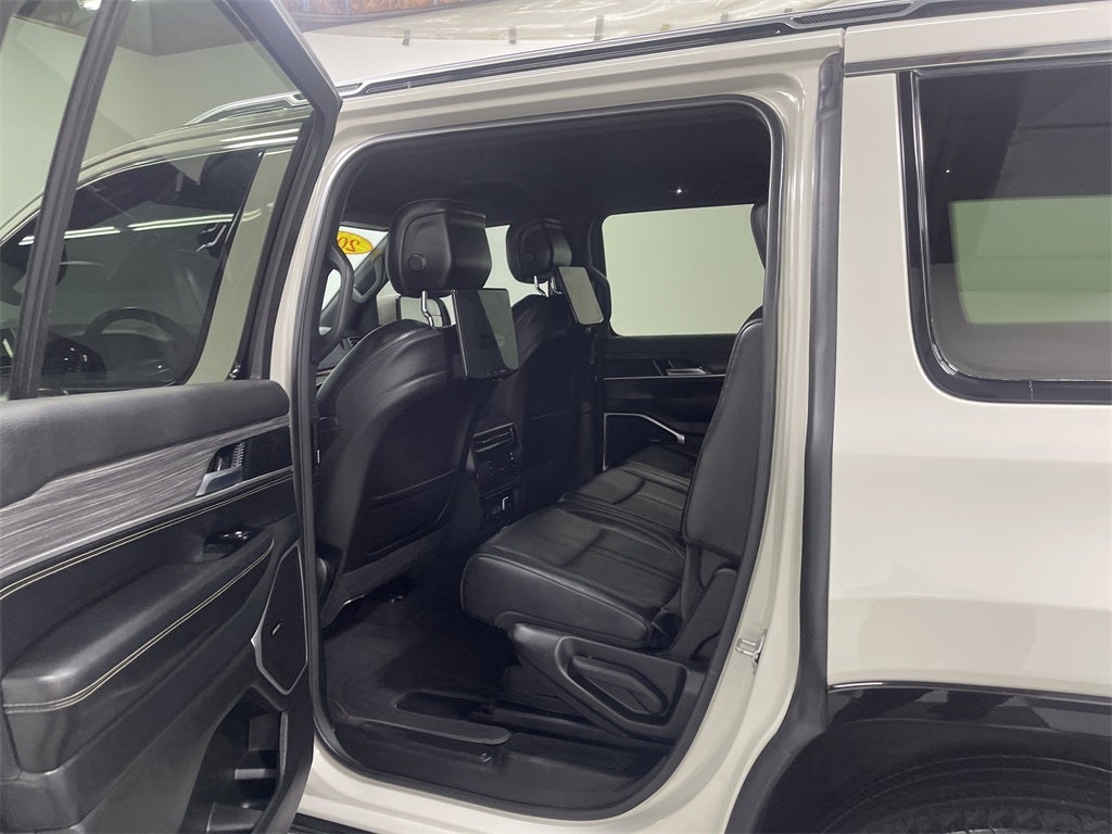 2022 Jeep Wagoneer Series III 4x4