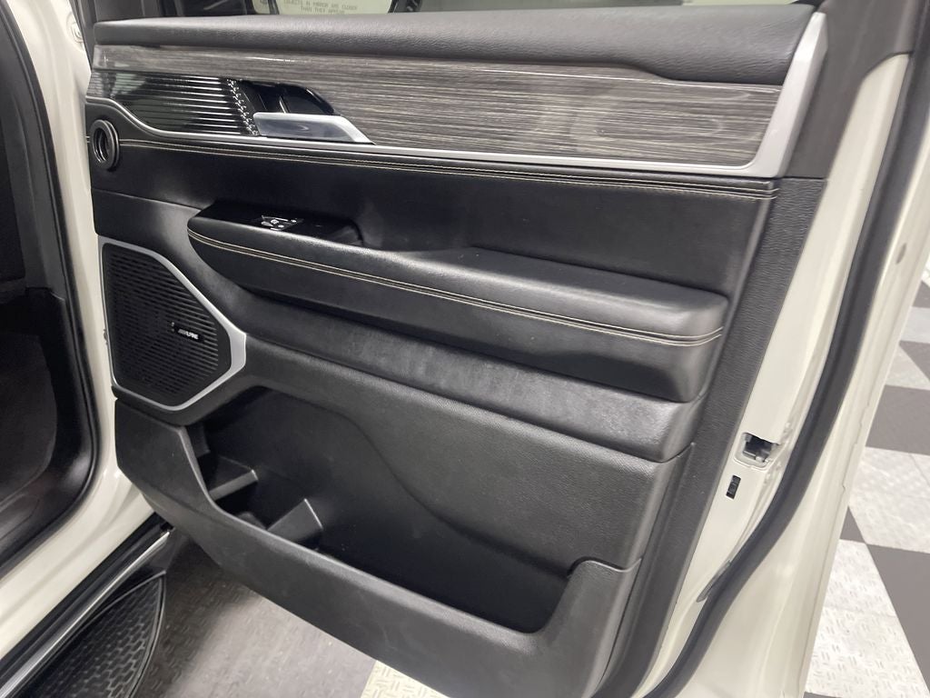 2022 Jeep Wagoneer Series III 4x4