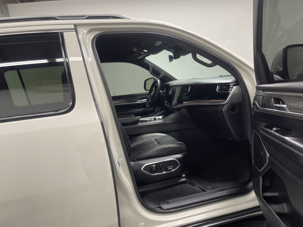 2022 Jeep Wagoneer Series III 4x4