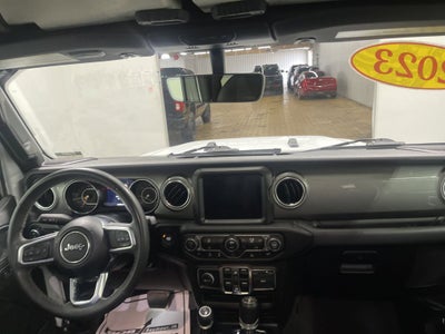 2023 Jeep Gladiator Overland 4x4