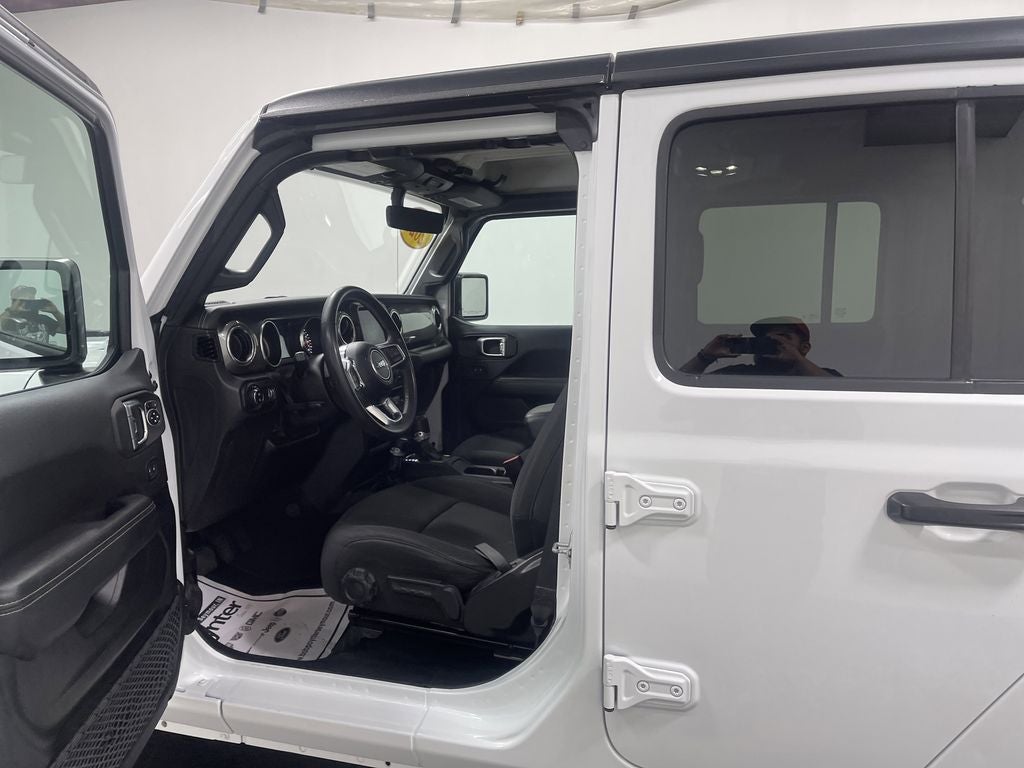 2023 Jeep Gladiator Overland 4x4