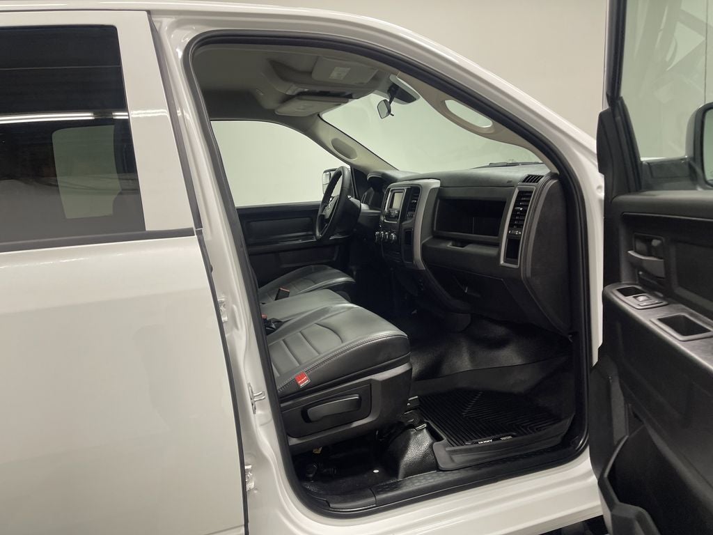 2022 RAM 1500 Classic Tradesman Quad Cab 4x4 6'4' Box
