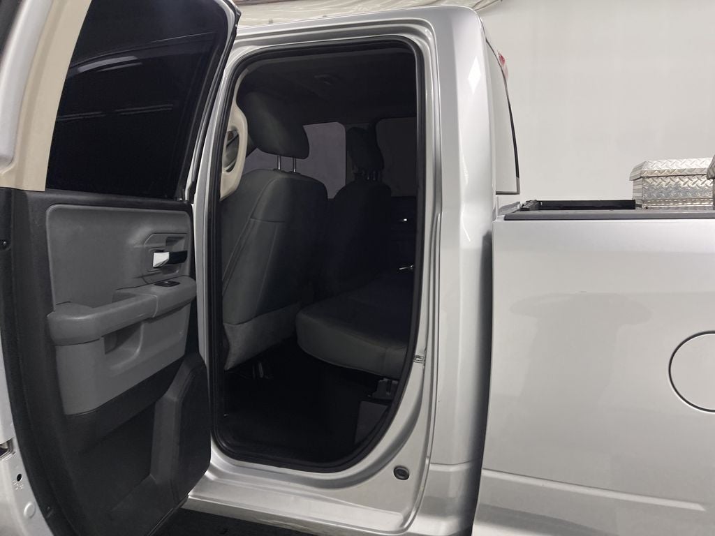 2017 RAM 1500 SLT