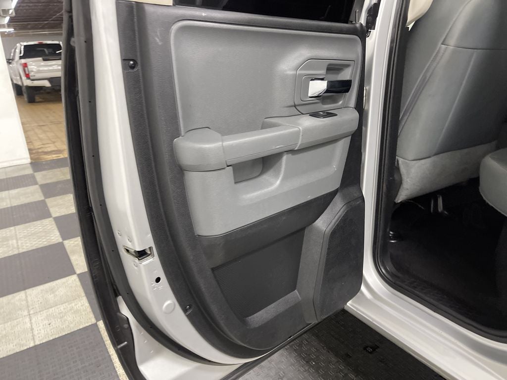 2017 RAM 1500 SLT