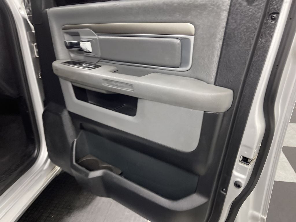 2017 RAM 1500 SLT