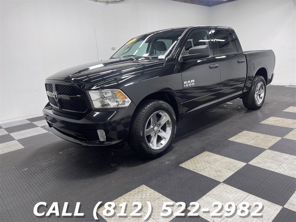 2017 RAM 1500 Express Crew Cab 4x4 5'7' Box