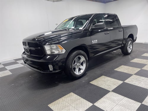 2017 RAM 1500 Express Crew Cab 4x4 5'7' Box