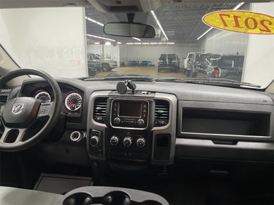 2017 RAM 1500 Express Crew Cab 4x4 5'7' Box