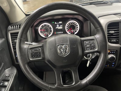 2017 RAM 1500 Express Crew Cab 4x4 5'7' Box