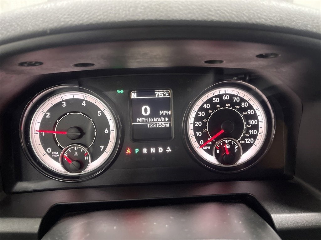 2017 RAM 1500 Express Crew Cab 4x4 5'7' Box