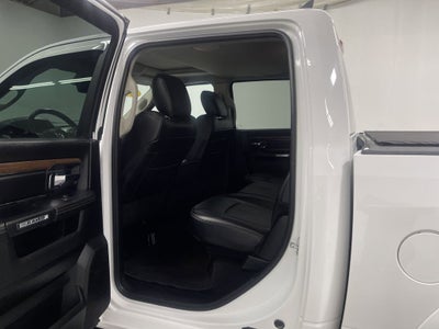 2018 RAM 1500 Laramie Crew Cab 4x4 5'7' Box