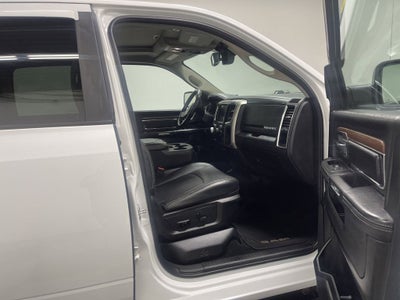2018 RAM 1500 Laramie Crew Cab 4x4 5'7' Box