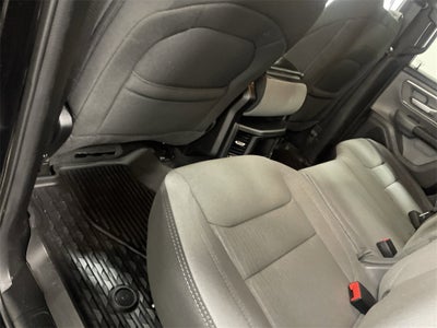 2022 RAM 1500 Big Horn Quad Cab 4x4 6'4' Box