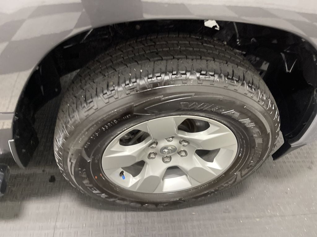 2024 RAM 1500 Big Horn Crew Cab 4x4 5'7' Box