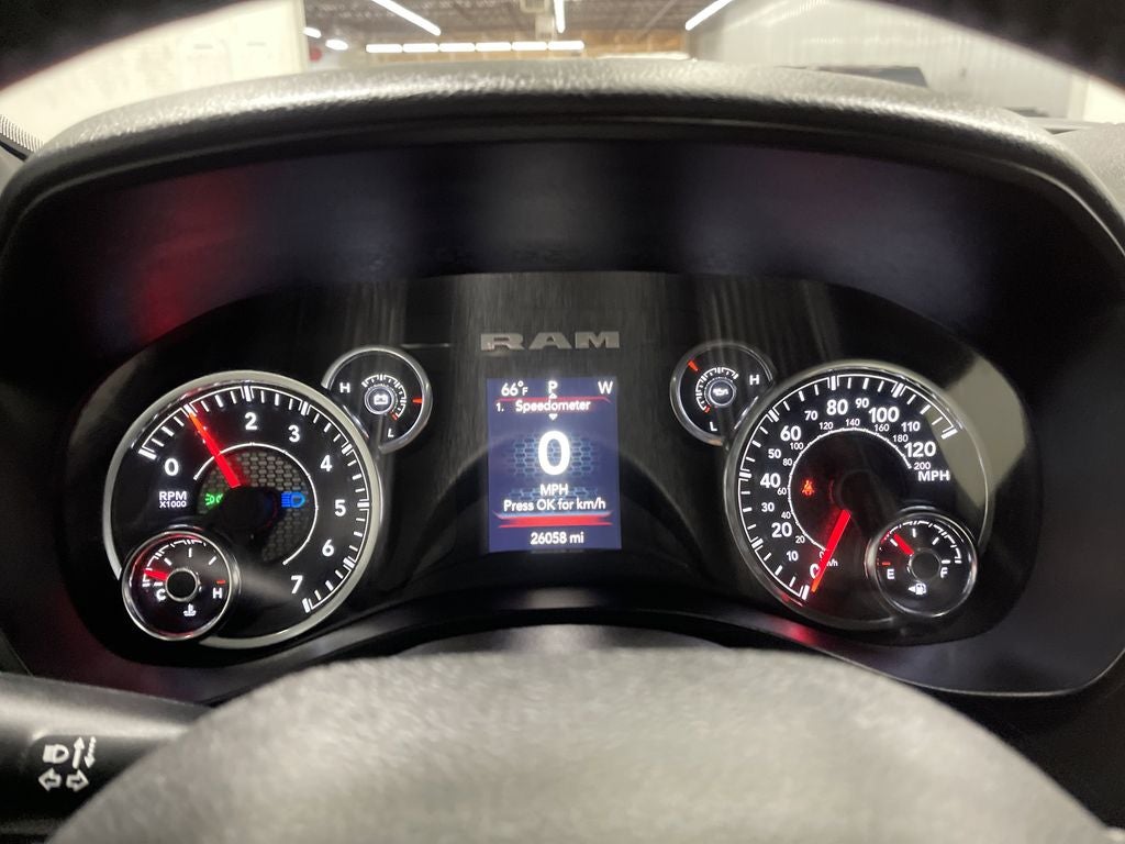 2024 RAM 1500 Big Horn Crew Cab 4x4 5'7' Box